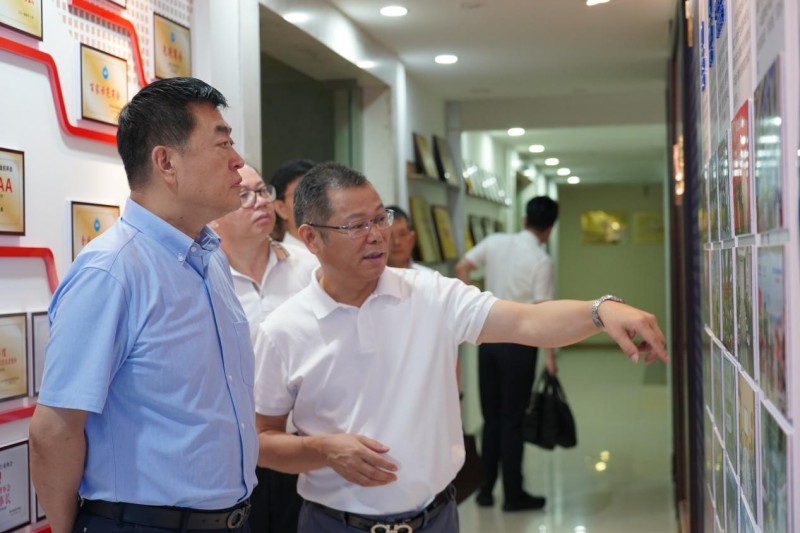 青岛市政协副主席、工商联主席崔作 一行莅临我会调研指导